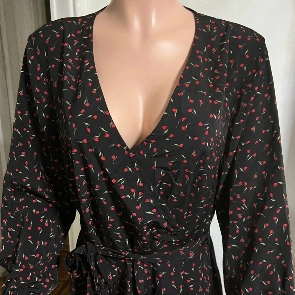 NWT LEA & VIOLA Women’s Floral Print Wrap Dress - Picture 5 of 16